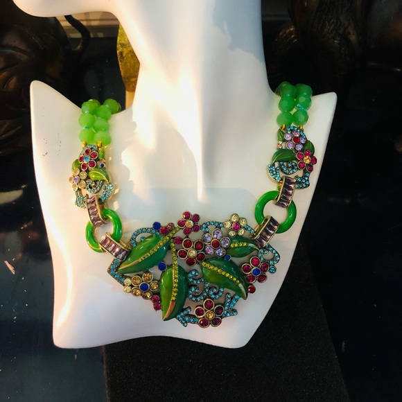 Heidi Daus “ Green With ENVY” Elegant Floral Necklace - Picture 4 of 16